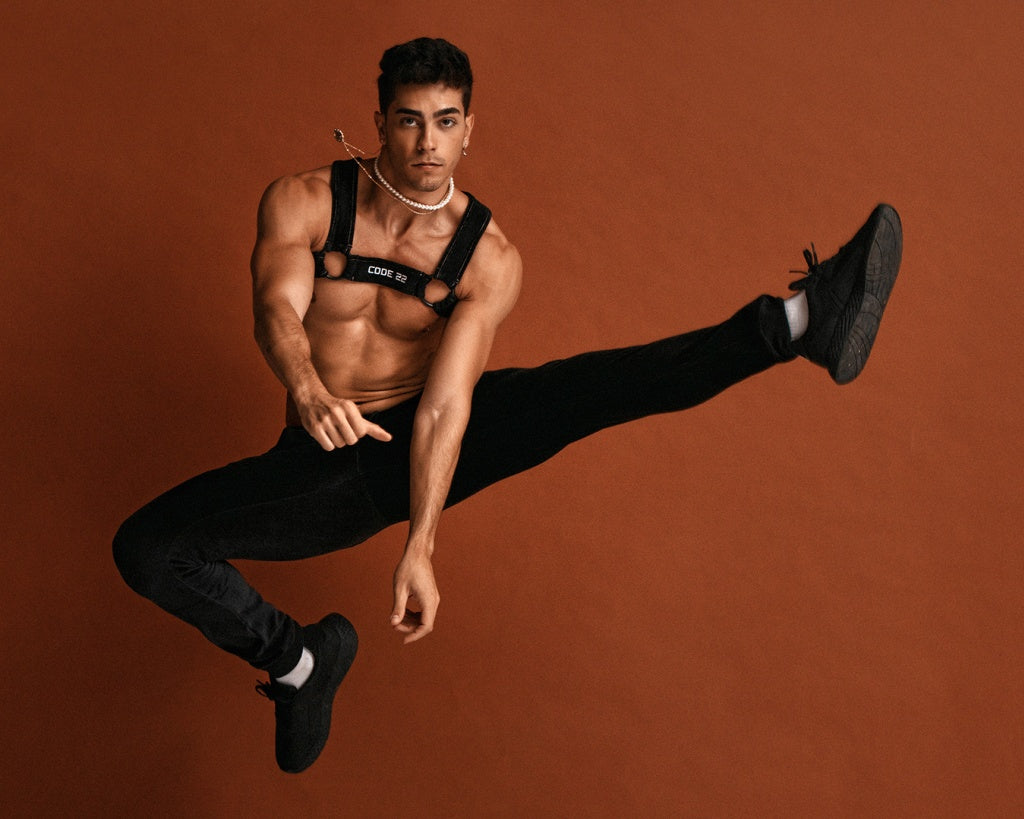 HANDS ON YOU: PLUSH VELVET JOGGER