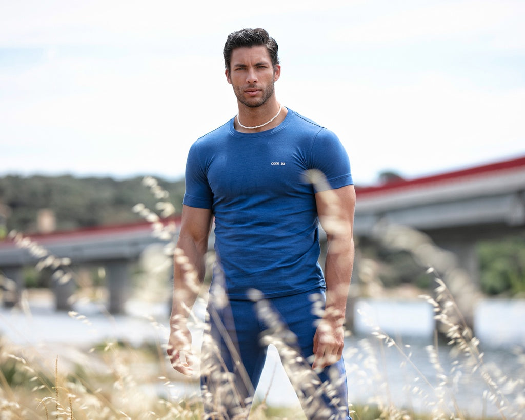 BACK TO BASICS: BASIC T-SHIRT