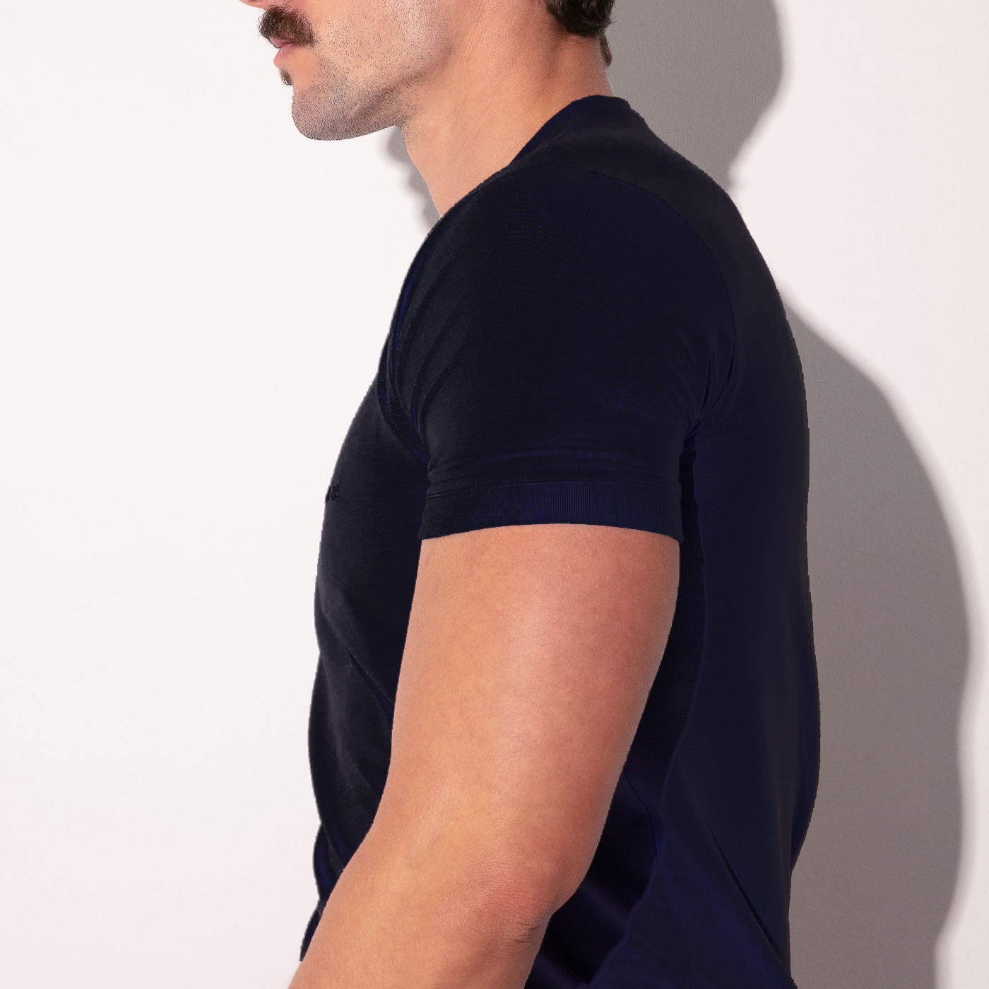 essential t-shirt navy