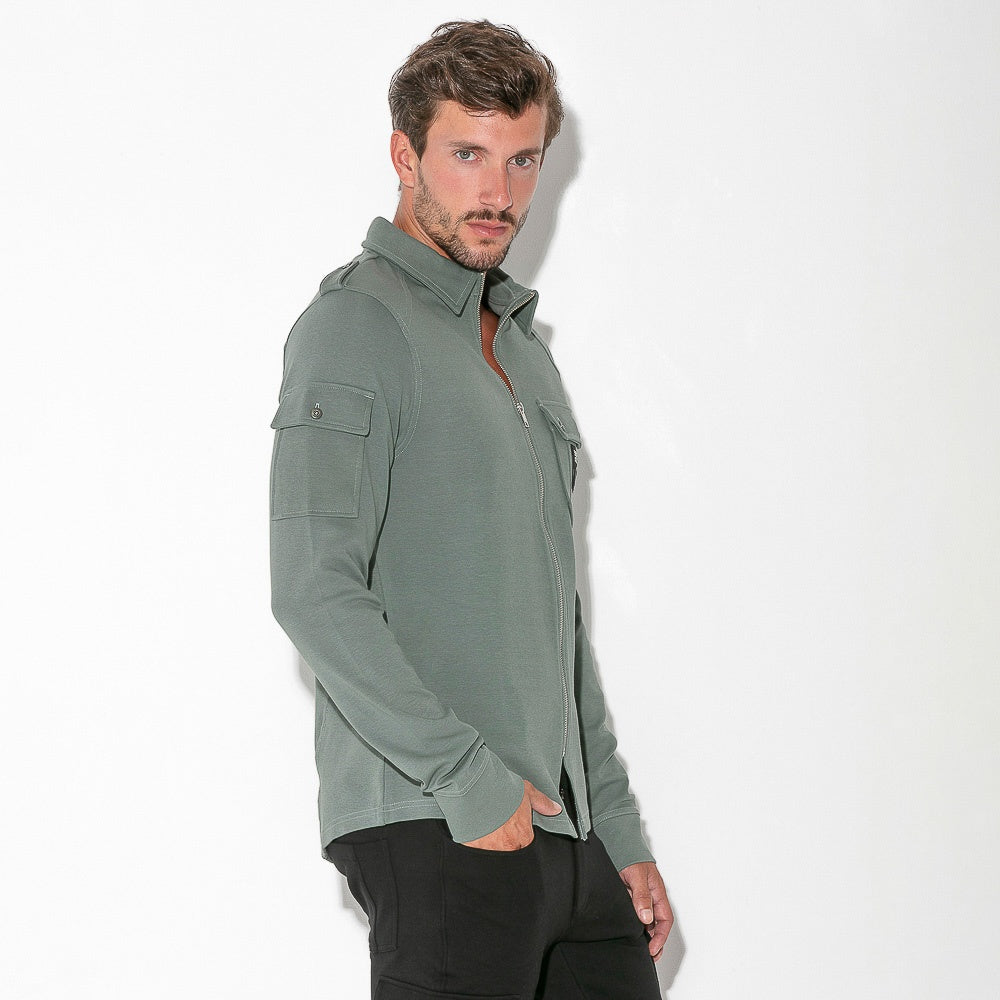 Sobre camisa cargo slim fit caqui