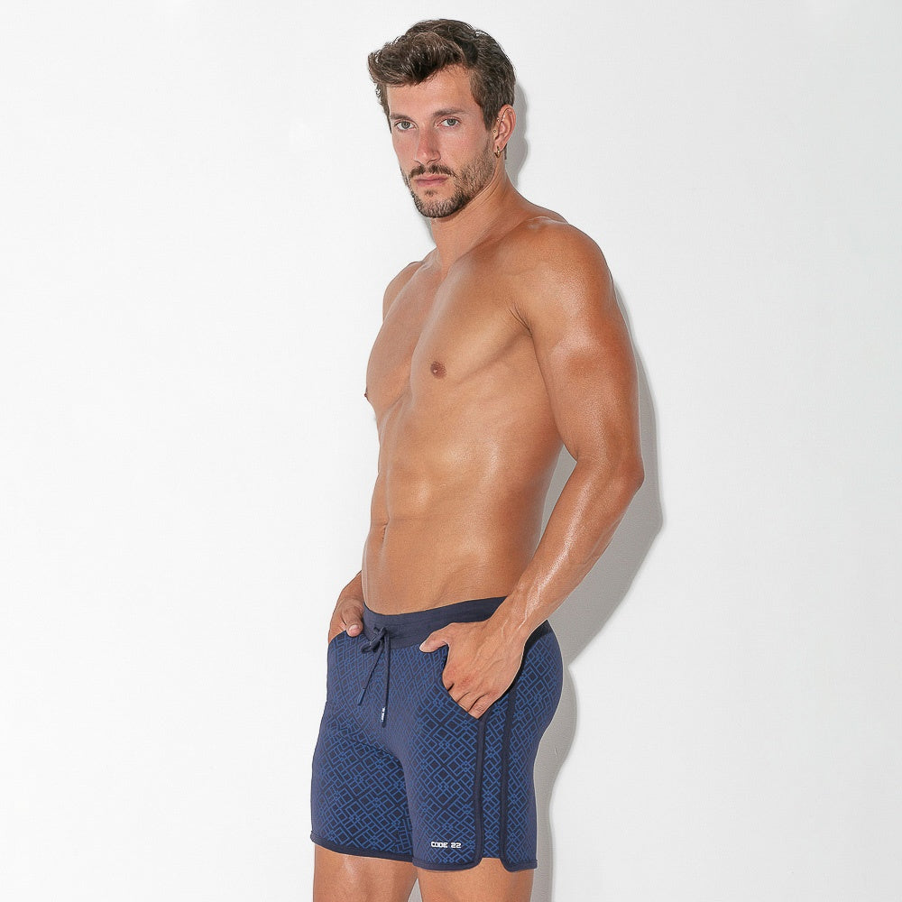short bleu marine à imprimé géométrique