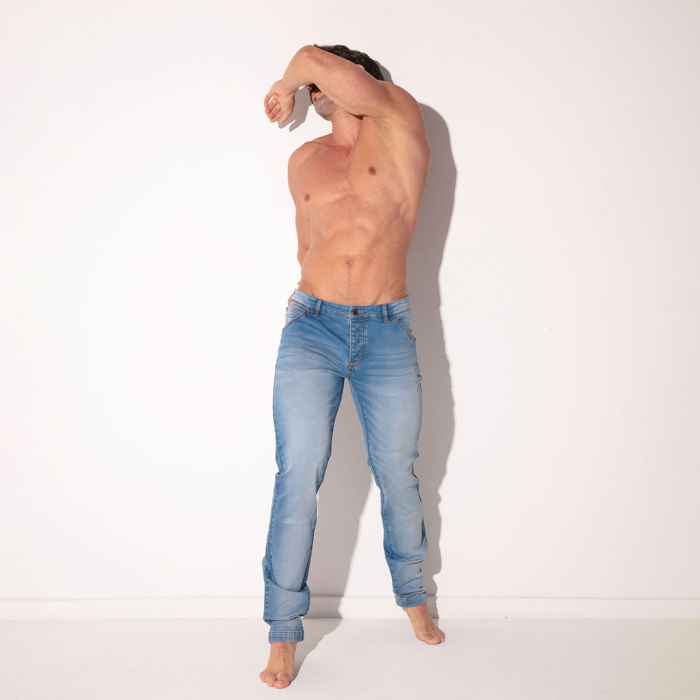 Pantalón vaquero elástico de 5 bolsillos azul marino