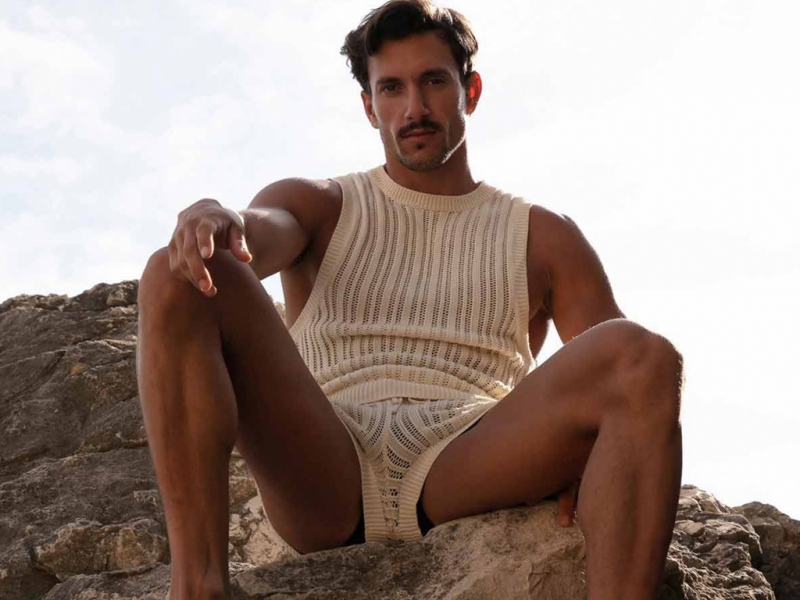 EL LOOK DE VERANO DEFINITIVO: ERIC ROMAGUERA POR JOAN CRISOL